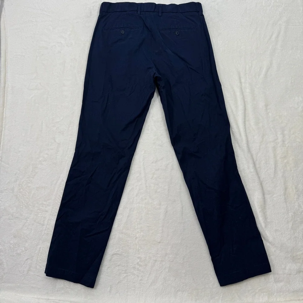 GAP Chino Pants Mens 31x32 Navy Blue Straight Fit Cotton Blend Casual Classic